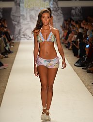 Moda Bielizna Na plażę - 2040877