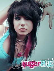Fryzury Średnie Alternatywne EMO - 33987