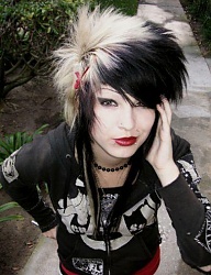 Fryzury Średnie Alternatywne EMO - 56679