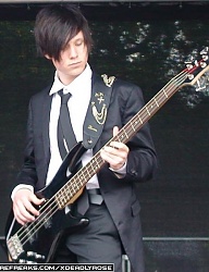 Fryzury Średnie Alternatywne EMO - 813372