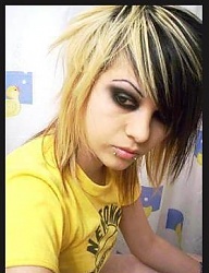 Fryzury Średnie Alternatywne EMO - 110578