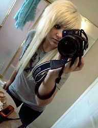 Fryzury Średnie Alternatywne EMO Blond - 1095295