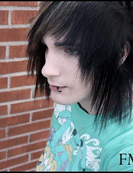 Fryzury Średnie Alternatywne EMO - 207370
