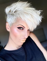 Fryzury Krótkie Na co dzień Proste z grzywką Irokez damski Blond - 3270546