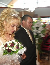 Fryzury Średnie Ślubne - 5705