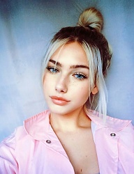 Fryzury Długie Na co dzień Proste z grzywką Upięcie Blond - 3154322
