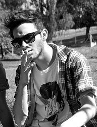 Fryzury Męskie Krótkie Alternatywne Punk Rock - 1072475
