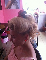 Fryzury Długie Wieczorowe Kręcone Upięcie Blond - 2107078