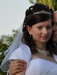 Fryzury Średnie Ślubne - 992163