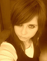 Fryzury Średnie Alternatywne EMO - 91468
