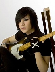 Fryzury Średnie Alternatywne EMO - 704768