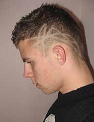Fryzury Średnie Alternatywne Punk Rock - 29857