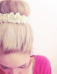 Fryzury Długie Na co dzień Proste Kok Blond - 2518953