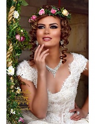 Fryzury Średnie Ślubne - 2925753