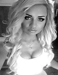 Fryzury Średnie Wieczorowe Kręcone Rozpuszczone Blond - 3211747