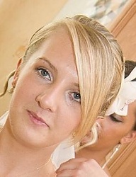 Fryzury Długie Ślubne Proste Rozpuszczone Blond - 1262237