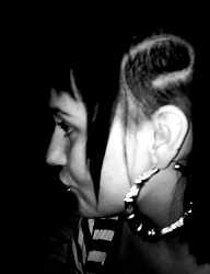 Fryzury Średnie Alternatywne Punk Rock - 31278