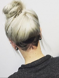 Fryzury Długie Na co dzień Proste Kok Blond - 3188707