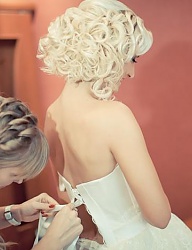 Fryzury Długie Ślubne Kręcone Upięcie Blond - 1262146