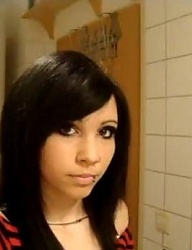 Fryzury Średnie Alternatywne EMO - 721238