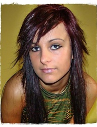 Fryzury Średnie Alternatywne EMO - 389532
