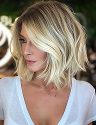 Fryzury Średnie Na co dzień Proste Rozpuszczone Blond - 3270504