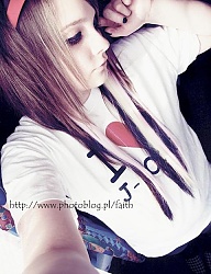 Fryzury Średnie Alternatywne EMO - 502968