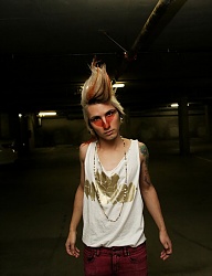 Fryzury Męskie Średnie Alternatywne Punk Rock Blond - 1328293