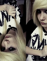 Fryzury Średnie Alternatywne EMO - 714452