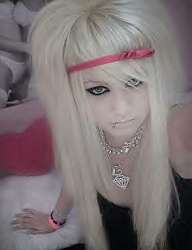Fryzury Średnie Alternatywne EMO - 33958