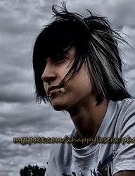 Fryzury Średnie Alternatywne EMO - 214155