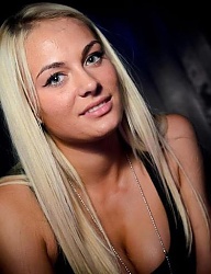 Fryzury Długie Na co dzień Proste Rozpuszczone Blond - 2125423