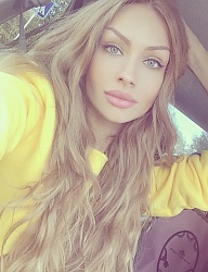 Fryzury Długie Wieczorowe Kręcone Upięcie Blond - 2986552