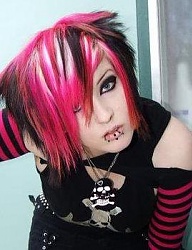 Fryzury Średnie Alternatywne EMO - 749016