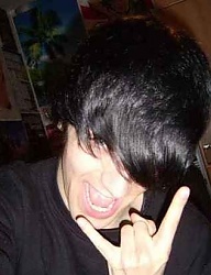 Fryzury Średnie Alternatywne EMO - 4554