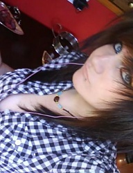 Fryzury Średnie Alternatywne EMO - 698550