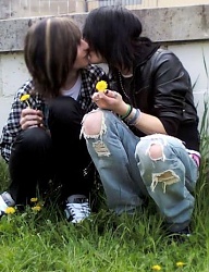 Fryzury Średnie Alternatywne EMO - 704636