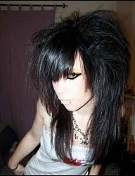 Fryzury Średnie Alternatywne EMO - 203788