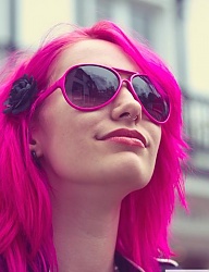 Fryzury Średnie Alternatywne EMO - 810566