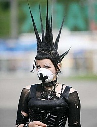 Fryzury Średnie Alternatywne Punk Rock - 674484