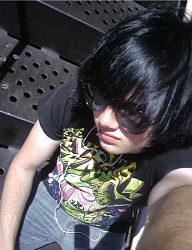 Fryzury Średnie Alternatywne EMO - 705774