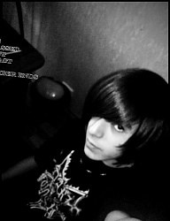Fryzury Średnie Alternatywne EMO - 50539