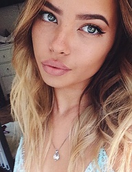 Fryzury Średnie Na co dzień Kręcone Rozpuszczone Blond - 3077970