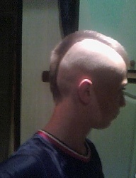 Fryzury Męskie Krótkie Alternatywne Punk Rock Blond - 1124951