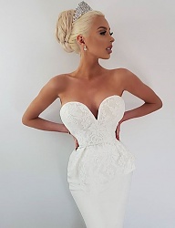 Fryzury Średnie Ślubne Kręcone Upięcie Blond - 3251325