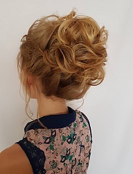 Fryzury Długie Wieczorowe Kręcone Upięcie Blond - 3234173