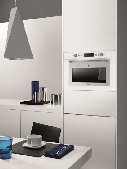 WHIRLPOOL_24 024