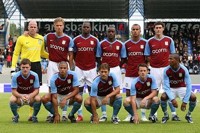 Drużyna piłkarska Aston Villa wysłała malcowi strój z numerem jeden. Aston Villa uważana jest za ulubioną drużynę w księstwie Cambridge.