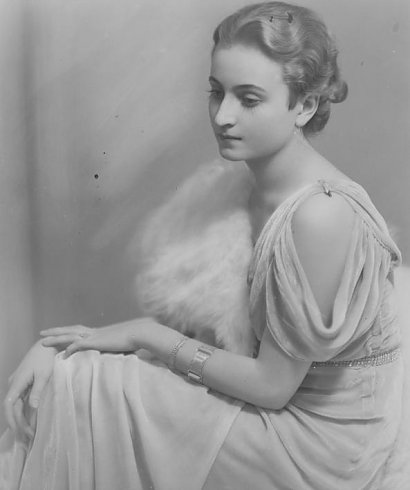 Maria Żabkiewicz (1934 rok) - bardzo delikatna uroda.
