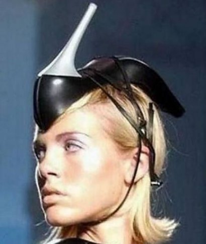 A Wy zawsze wiecie, co gdzie założyć? Dobrze, że miała fantazję dziewczyna.